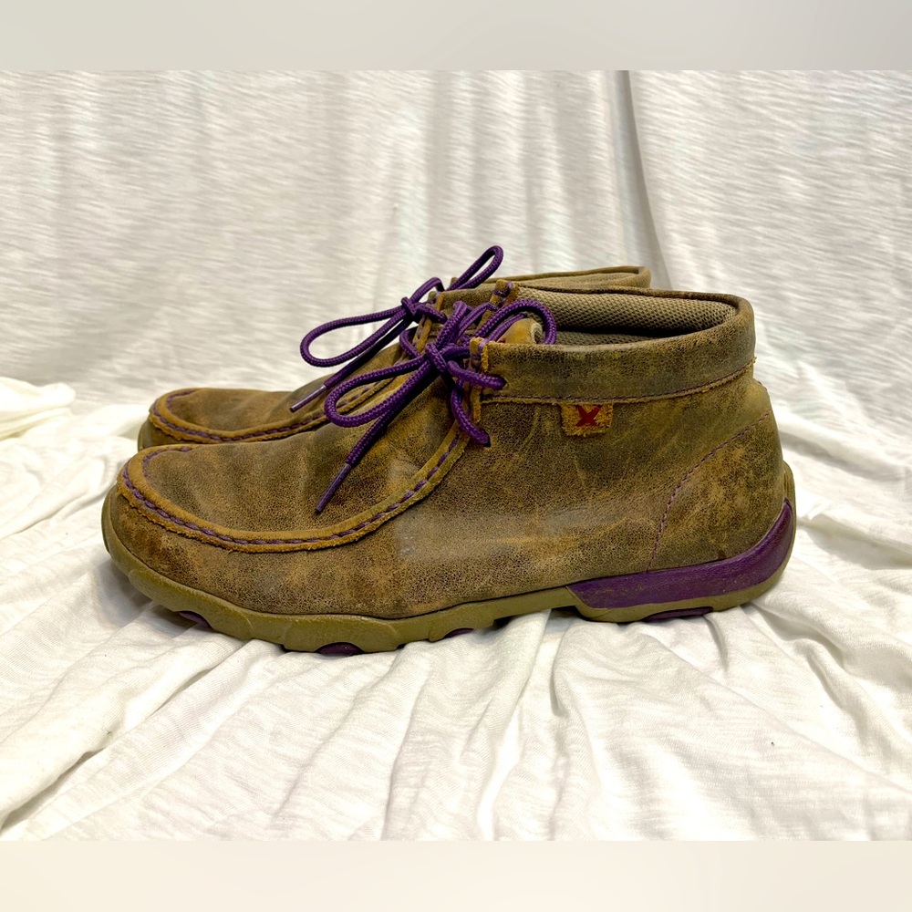 Women’s Chukka Style Twisted X Boots sz 8.5 Purple Accents